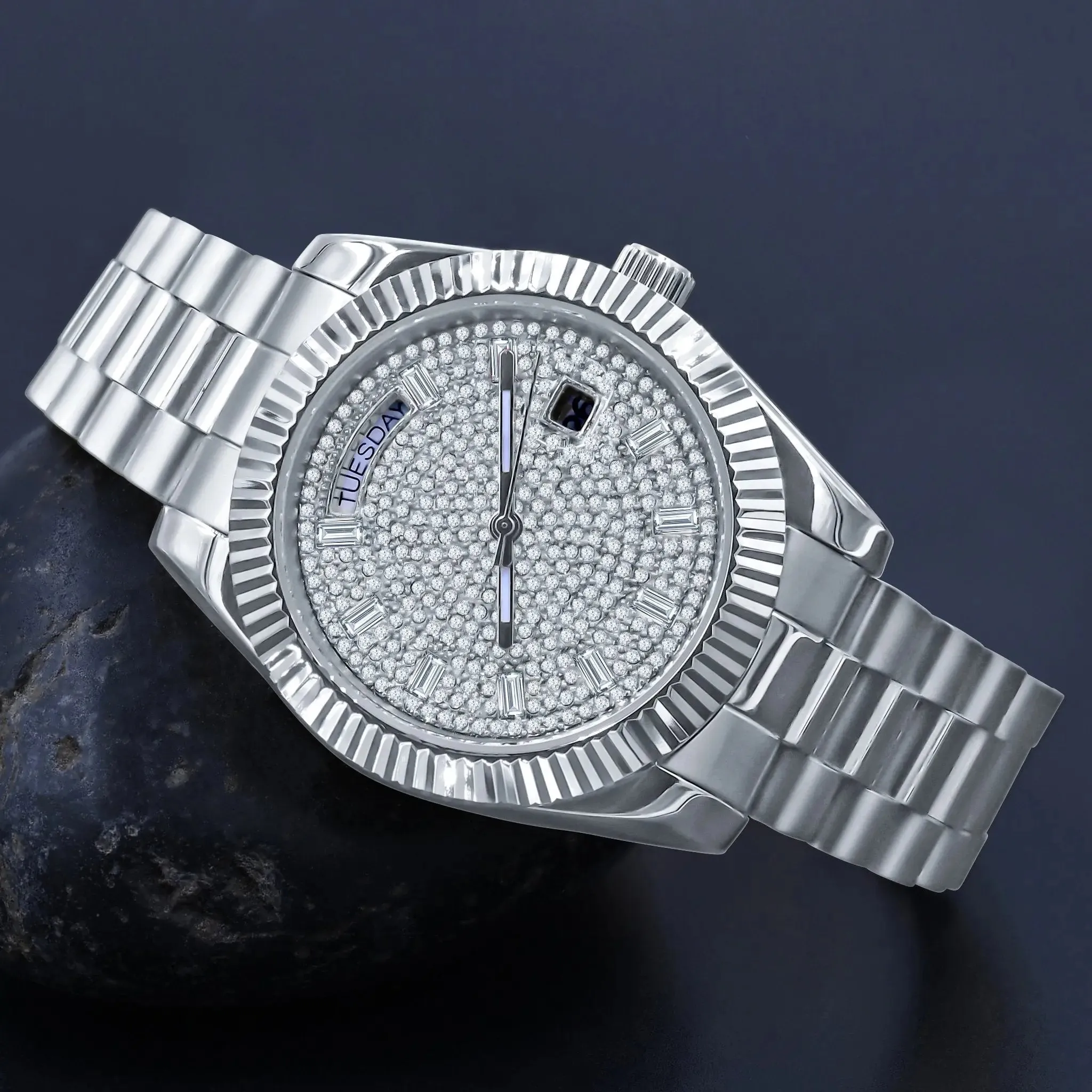 LUXURIOUS HIP HOP METALLIC TIMEPIECE